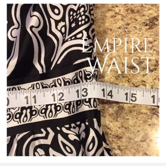 WHITE HOUSE BLACK MARKET STRAPLESS SILK DRESS - Picture 4 of 7